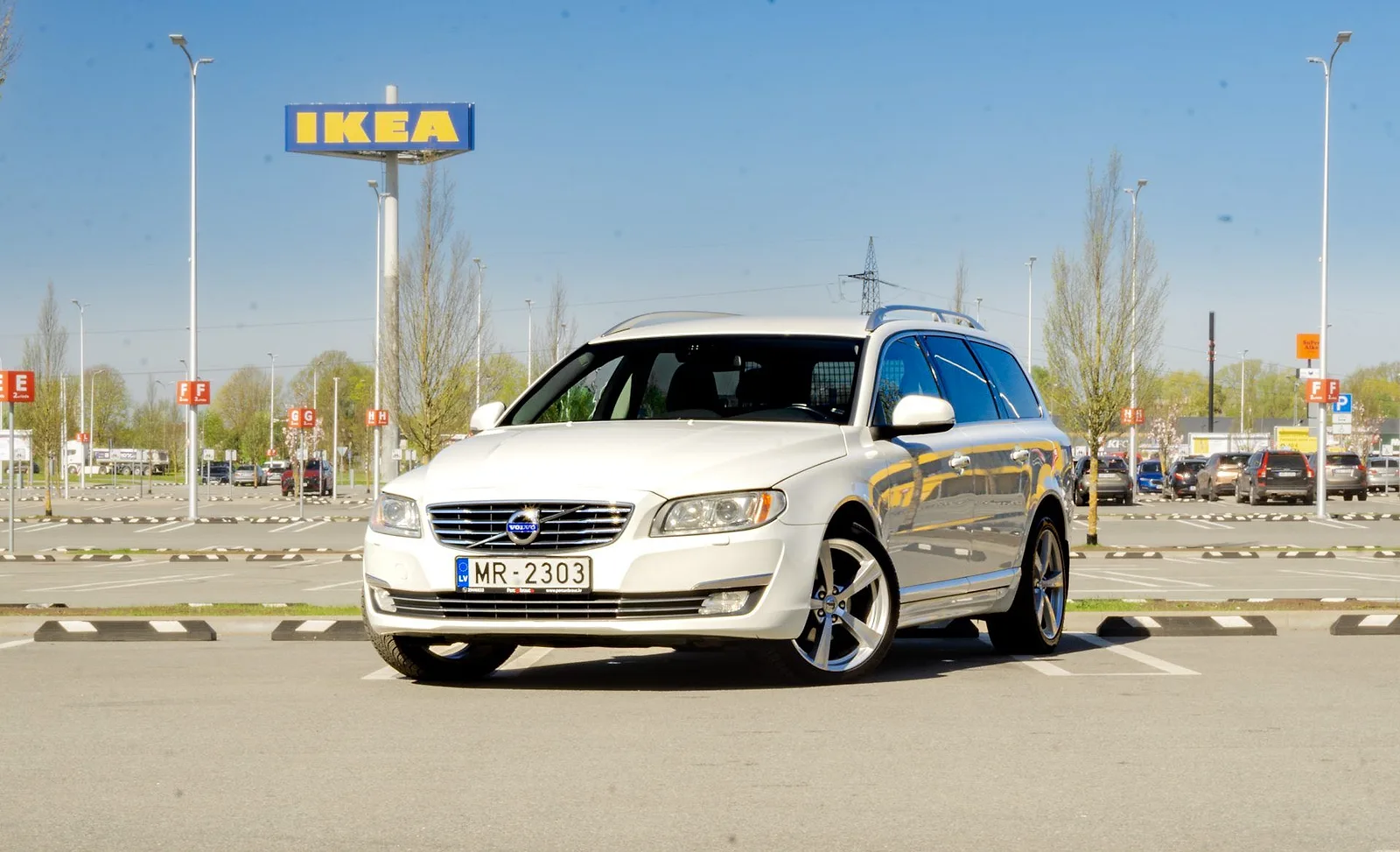 Volvo V70, 2014. gads