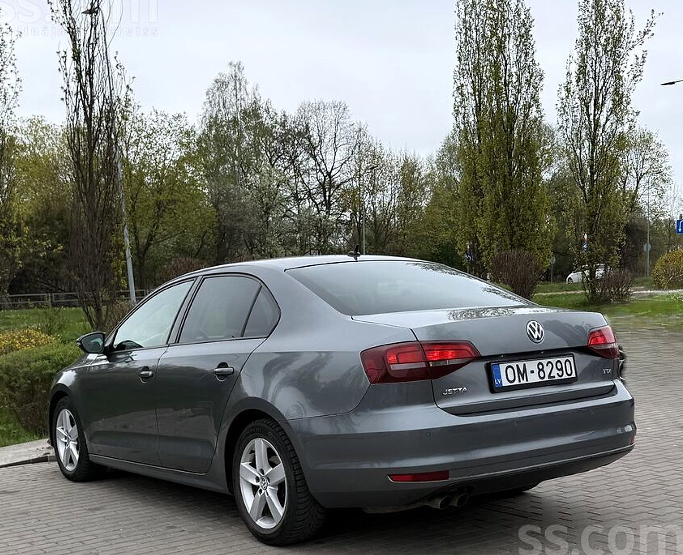 Volkswagen Jetta — foto 4