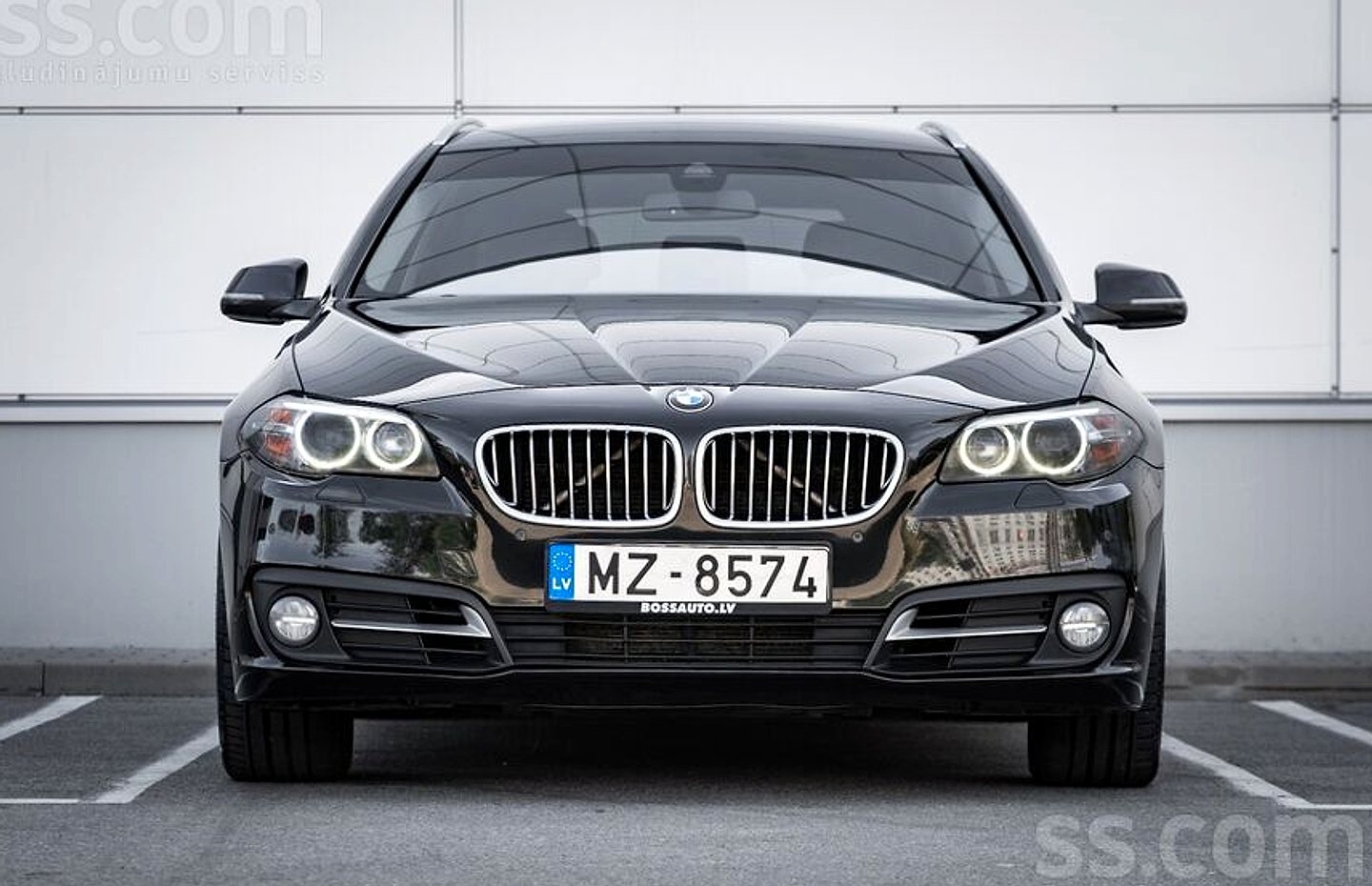 BMW 520 — foto 2