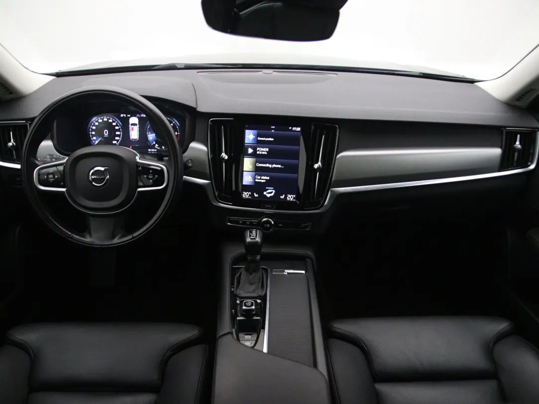 Volvo V90, 2018. gads