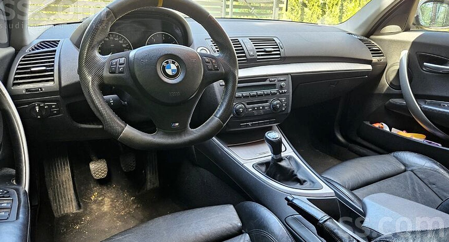 BMW 118 — foto 3