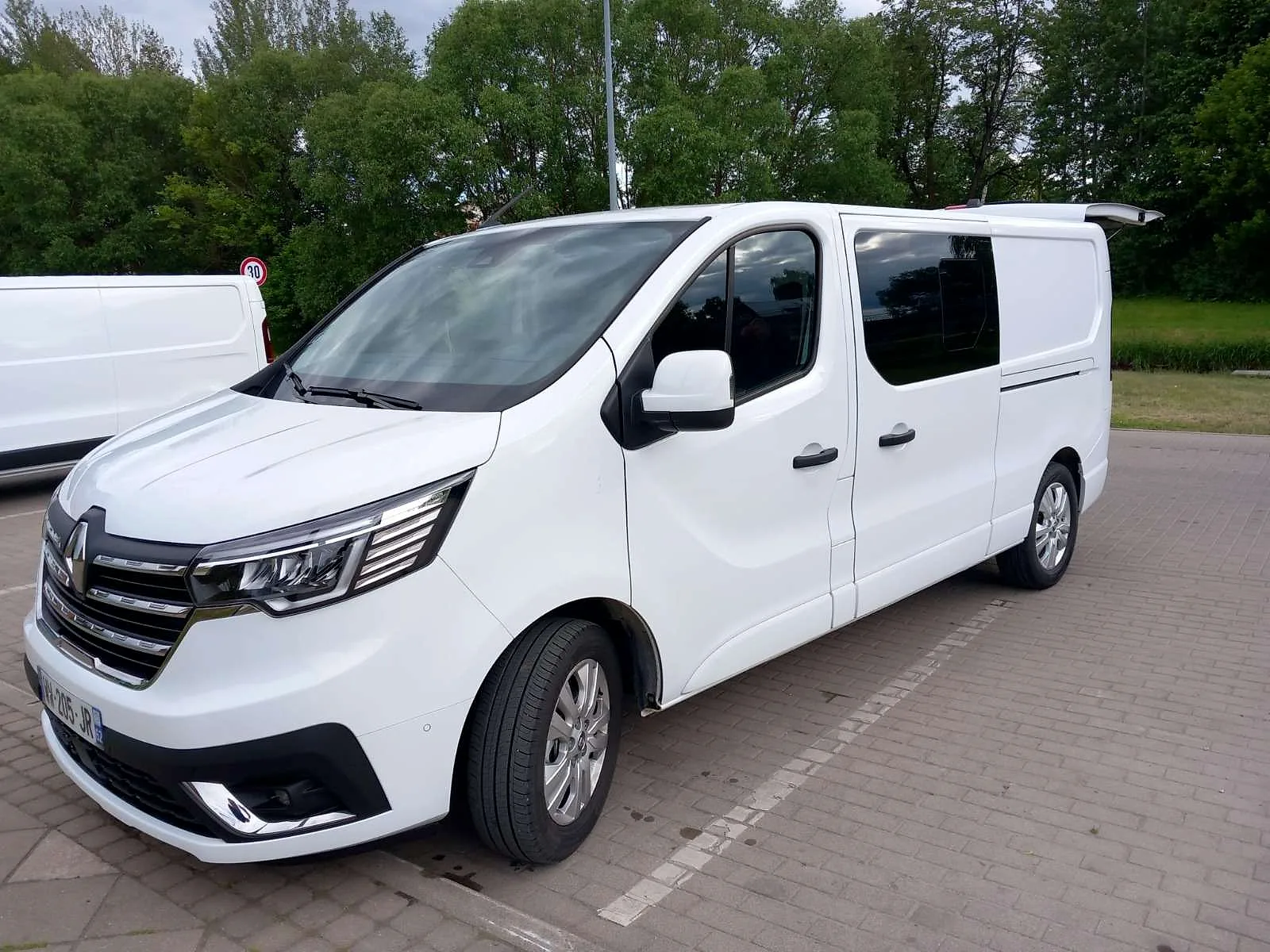 Renault Trafic, 2023. gads