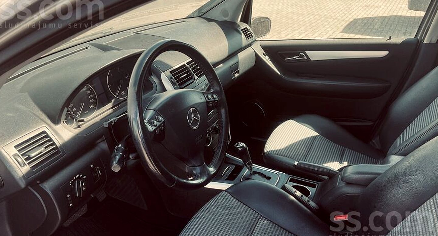 Mercedes-Benz A180 — foto 5