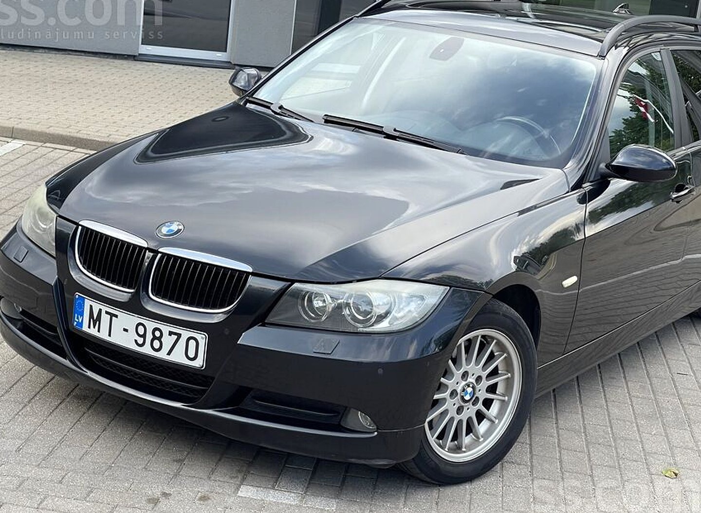 BMW 320 — foto 3
