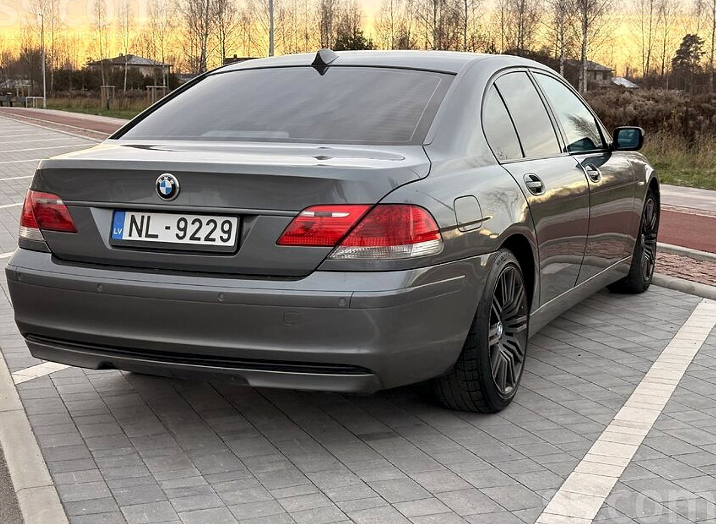 BMW 730 — foto 3