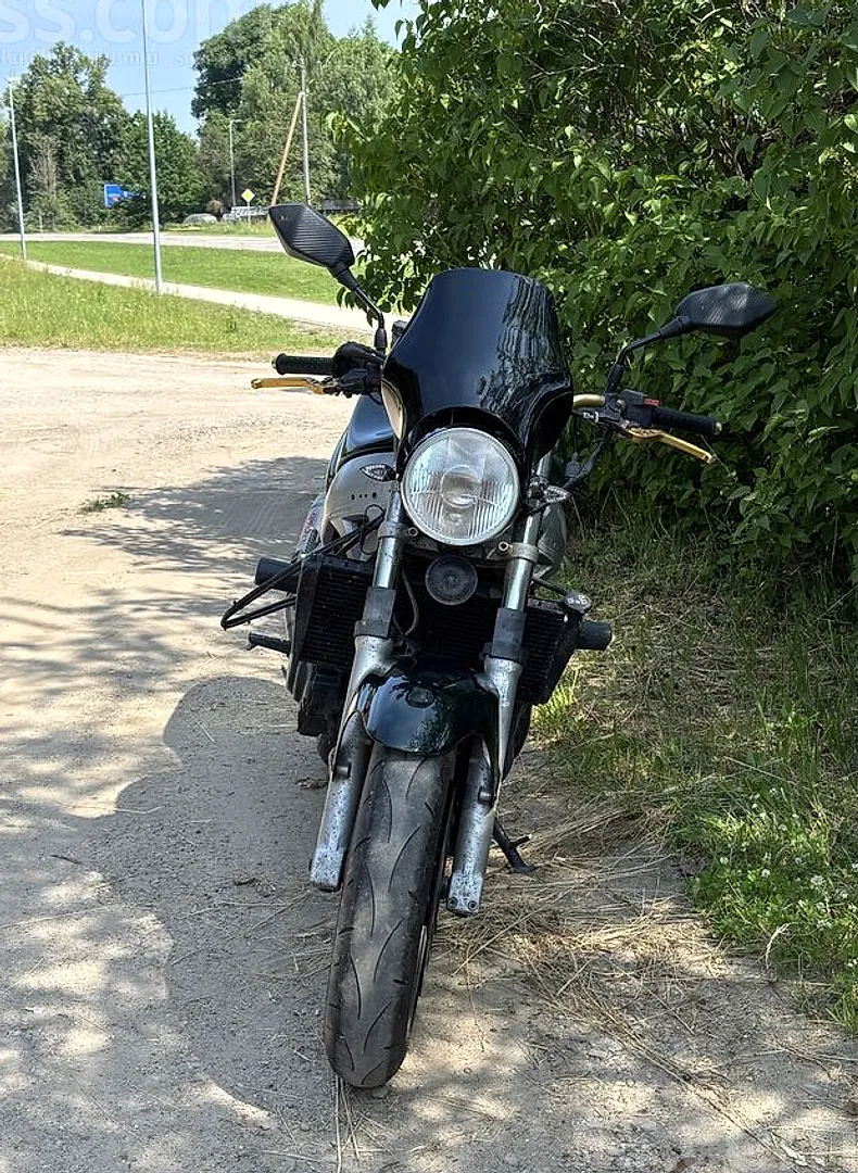 Triumph Sprint rs, 2003. gads