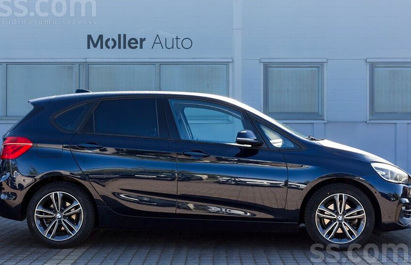 BMW 218 — foto 6