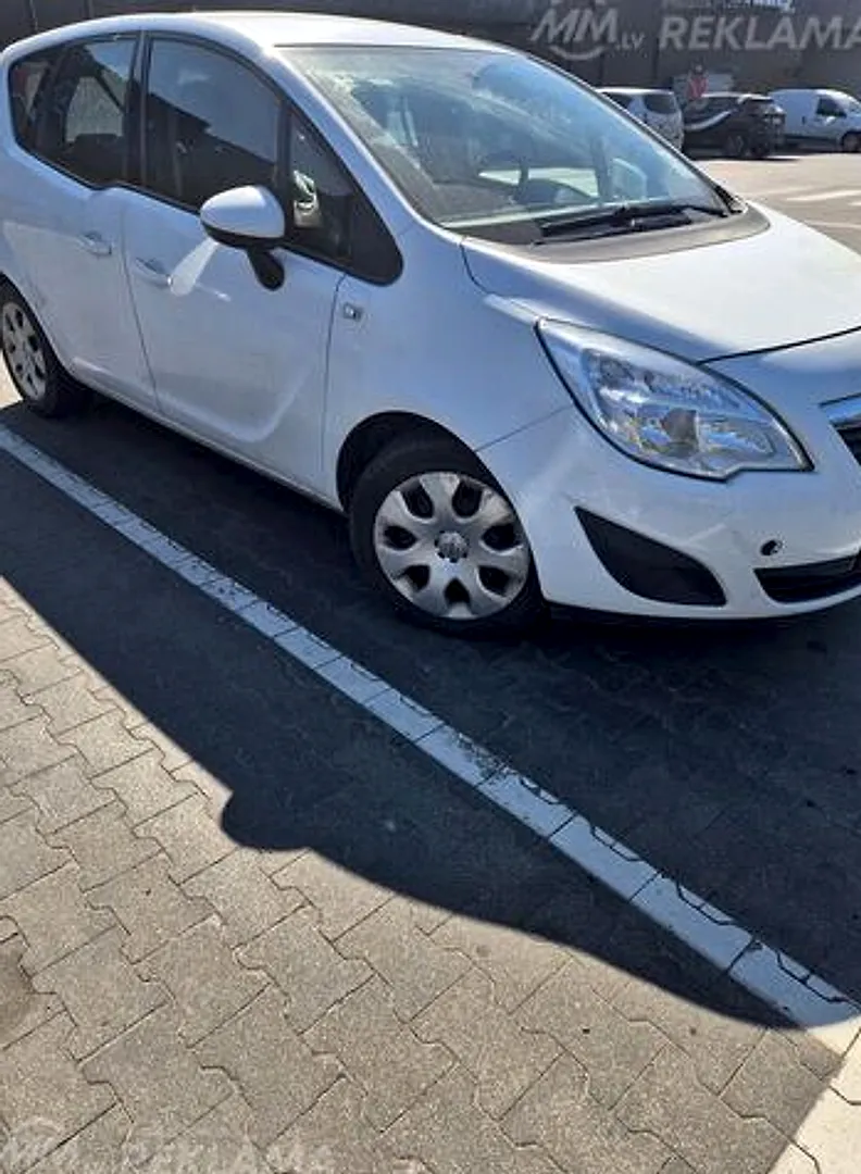 Opel Meriva, 2012. gads