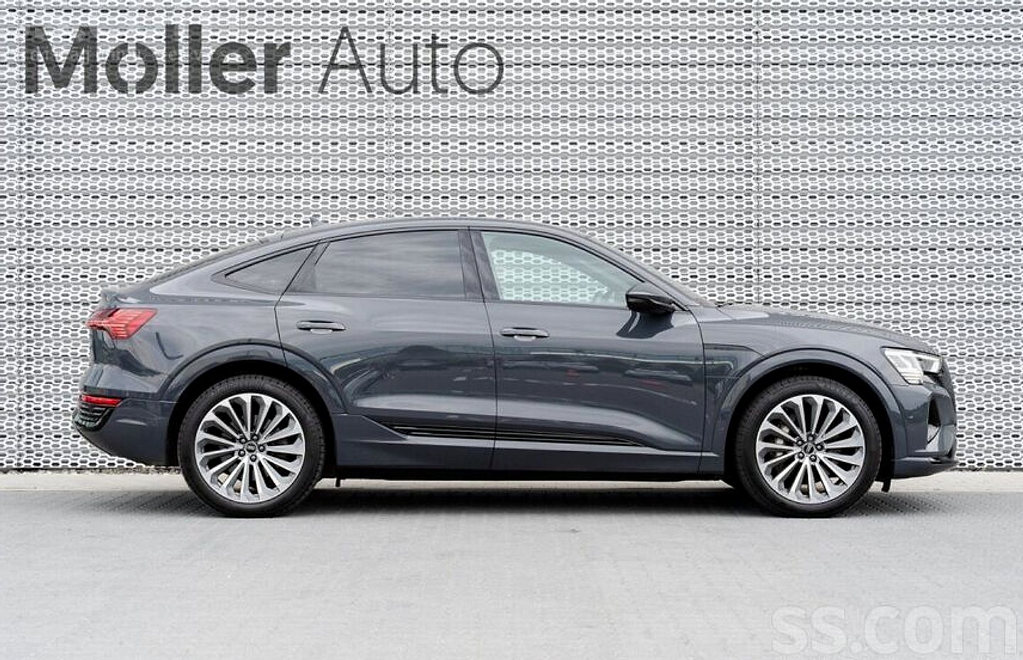 Audi E-tron — foto 5