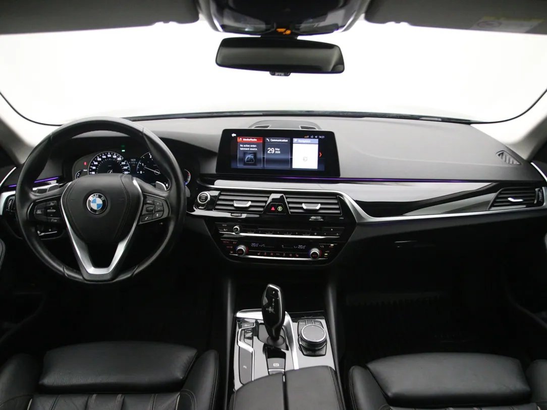 BMW 520 — foto 3