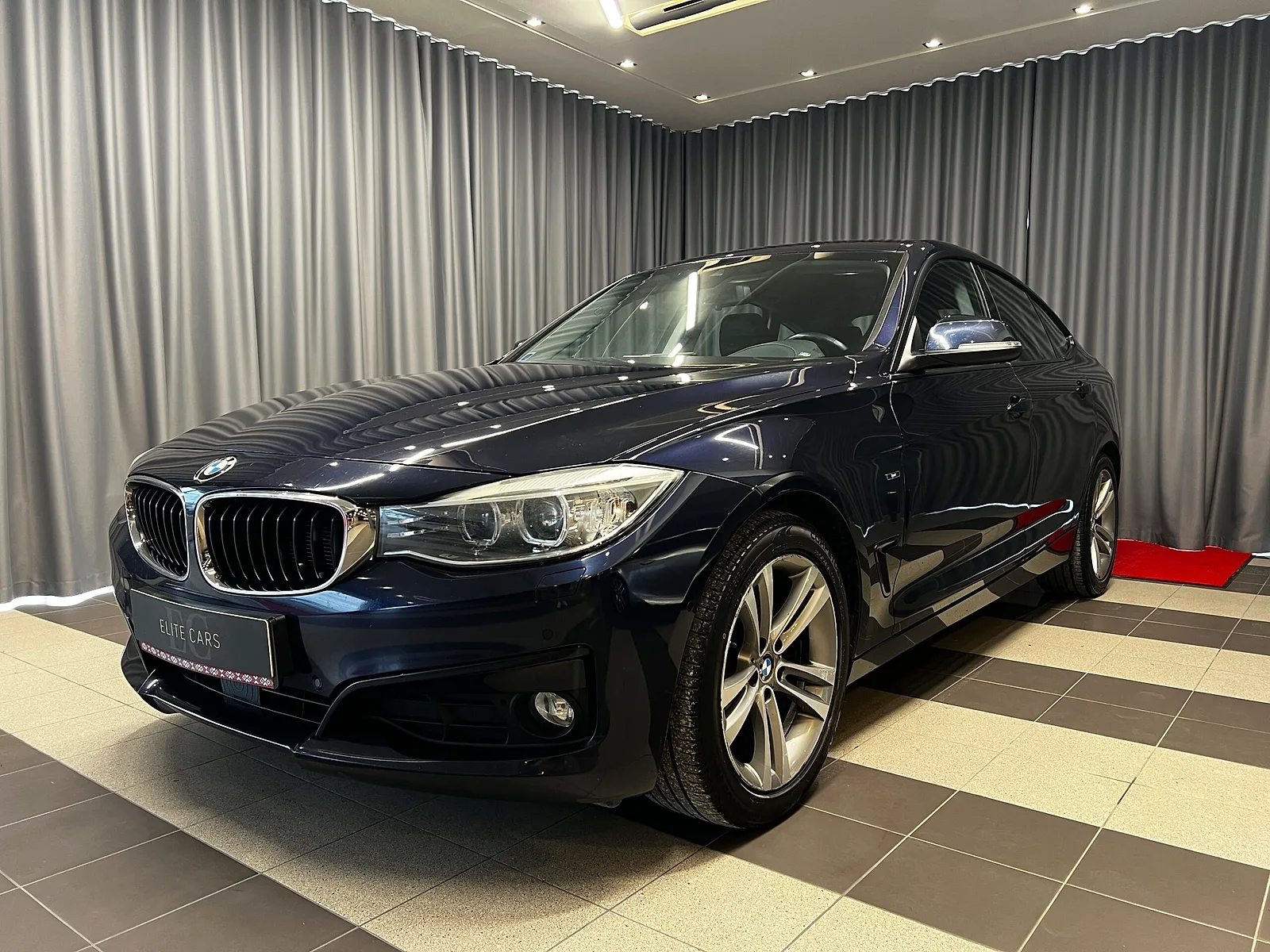 BMW 320GT, 2015. gads