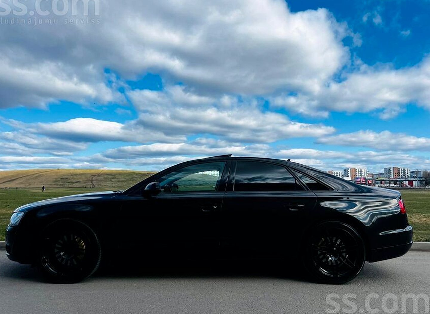 Audi A8 — foto 2