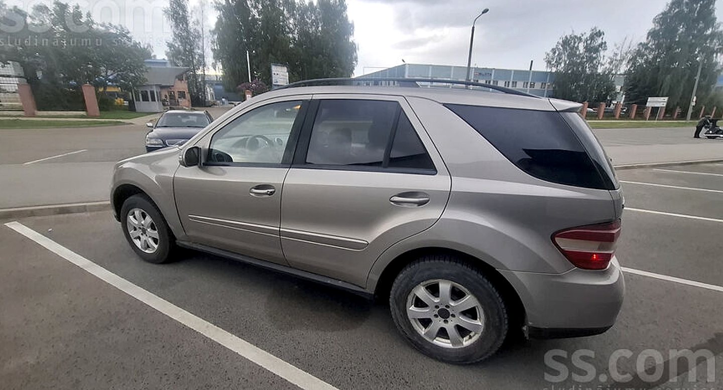 Mercedes-Benz ML350, 2007. gads