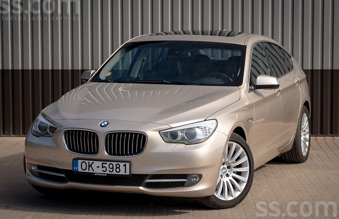 BMW 530 — foto 3
