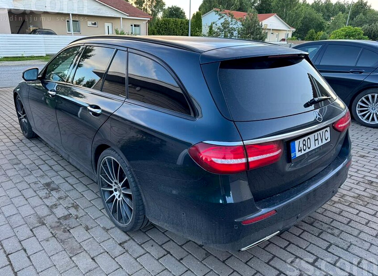Mercedes-Benz E400 — foto 4
