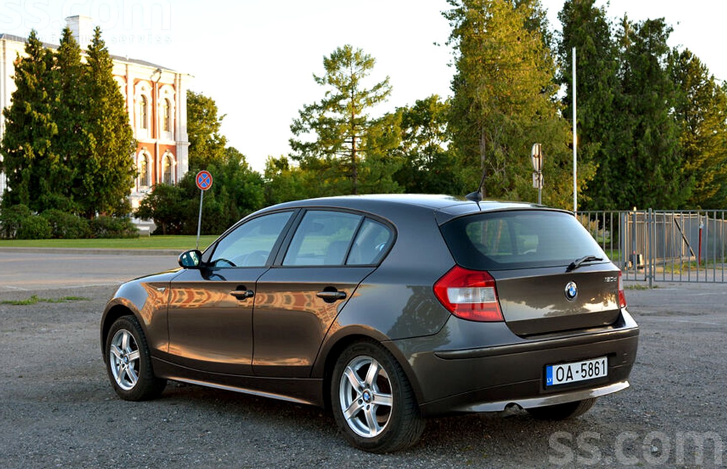 BMW 120 — foto 3