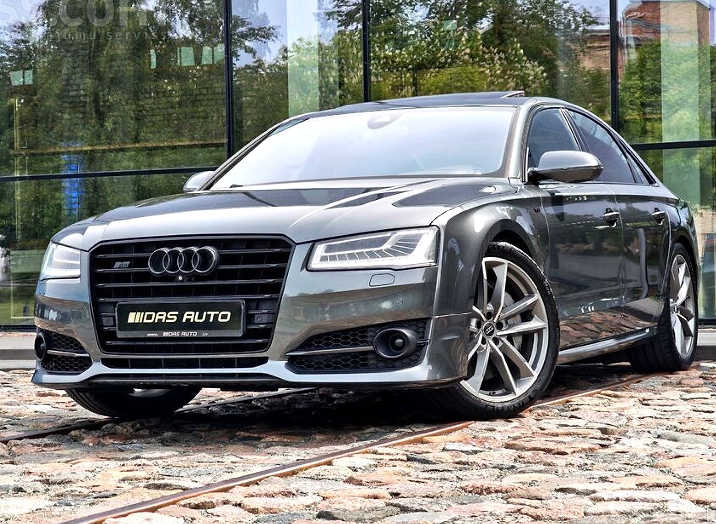 Audi S8, 2016. gads