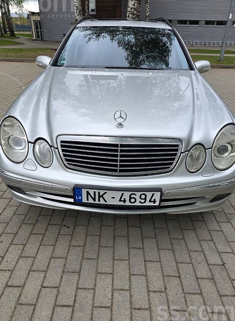 Mercedes-Benz E320 — foto 2