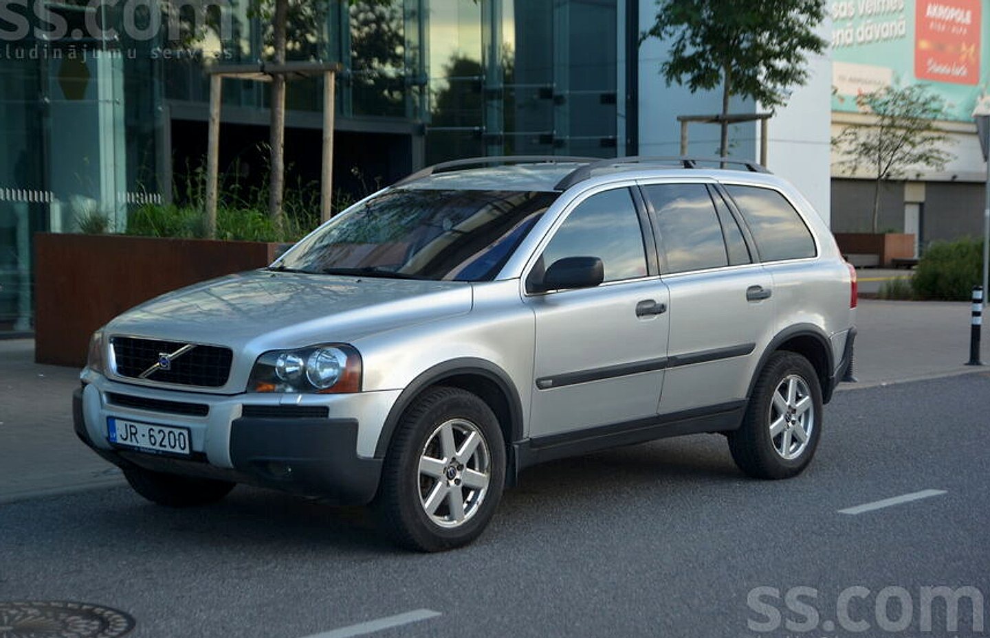 Volvo XC 90, 2003. gads