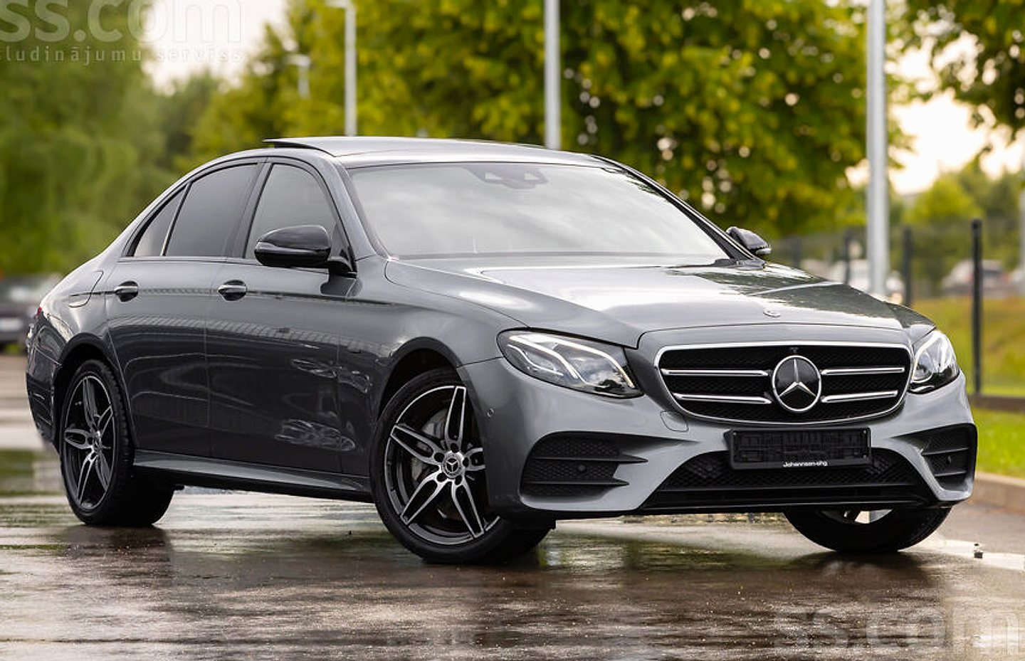 Mercedes-Benz E350 — foto 3