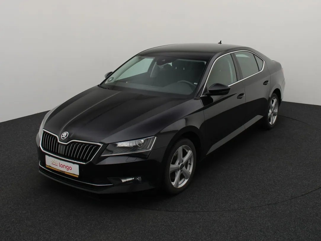 Škoda Superb — foto 2