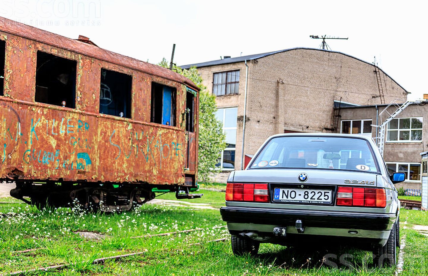 BMW 324 — foto 4