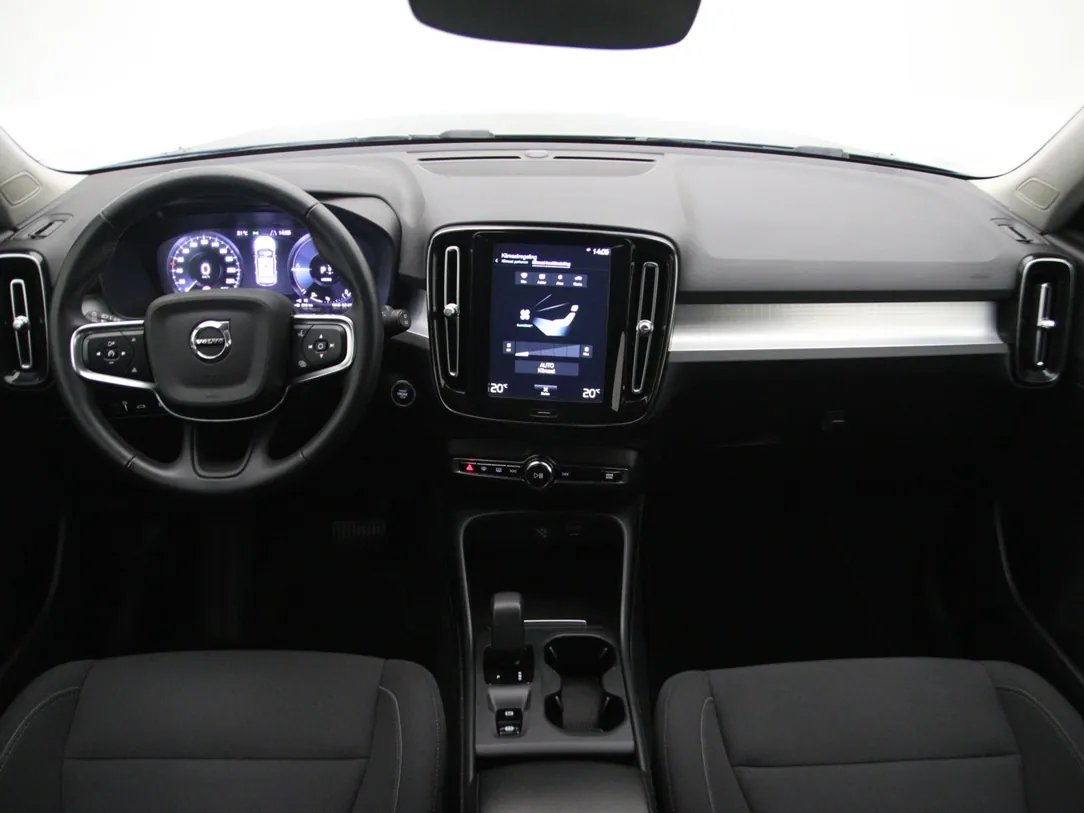 Volvo Xc40 — foto 3