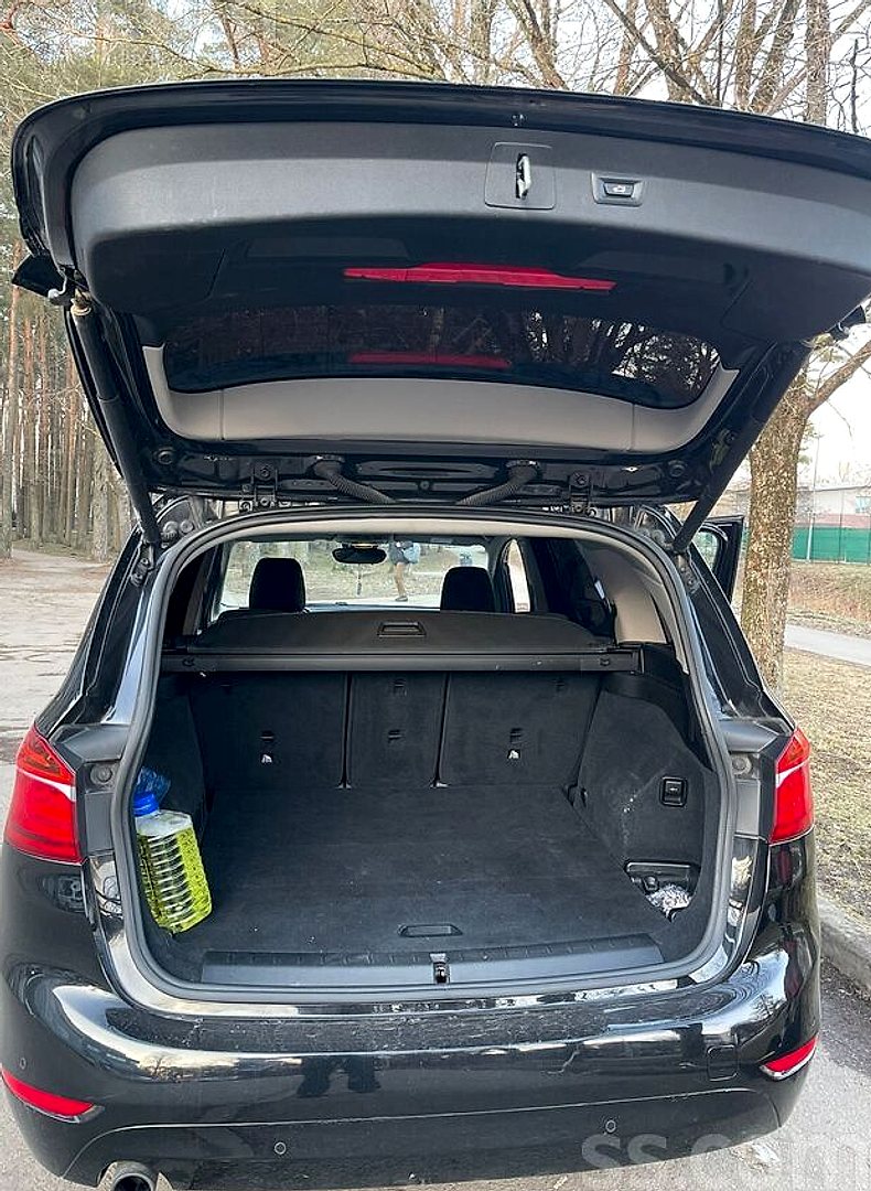 BMW 218 — foto 4