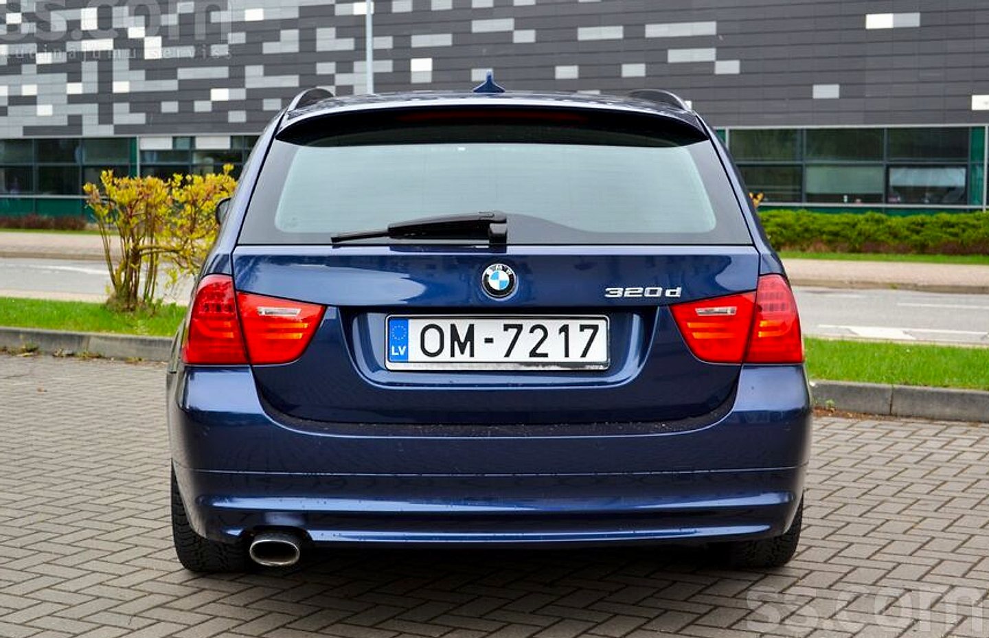BMW 320 — foto 5