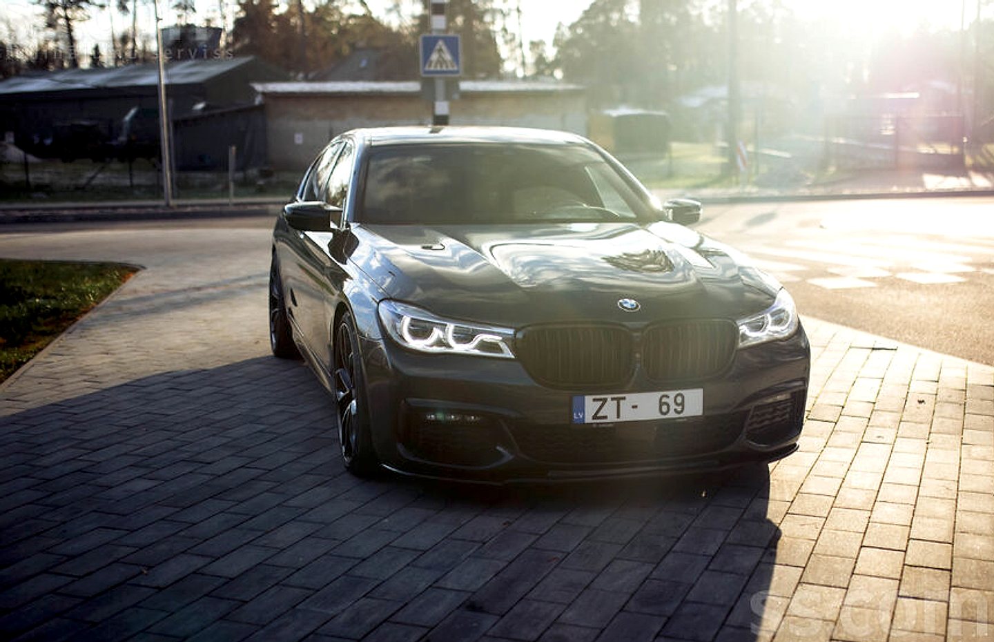 BMW 730 — foto 2