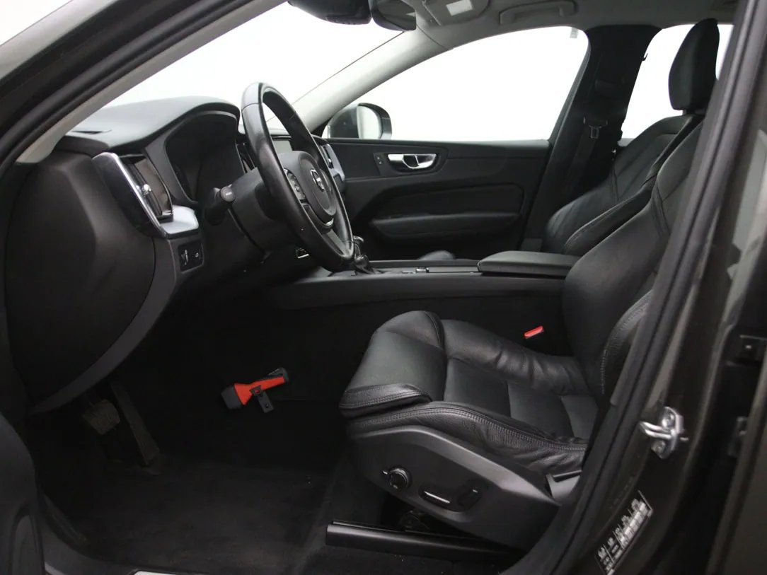 Volvo Xc60 — foto 5