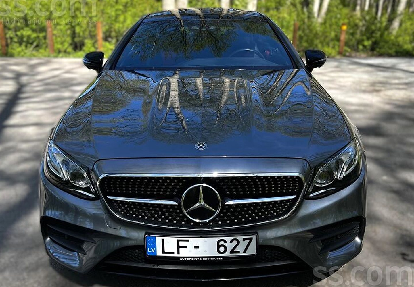 Mercedes-Benz E400 — foto 5