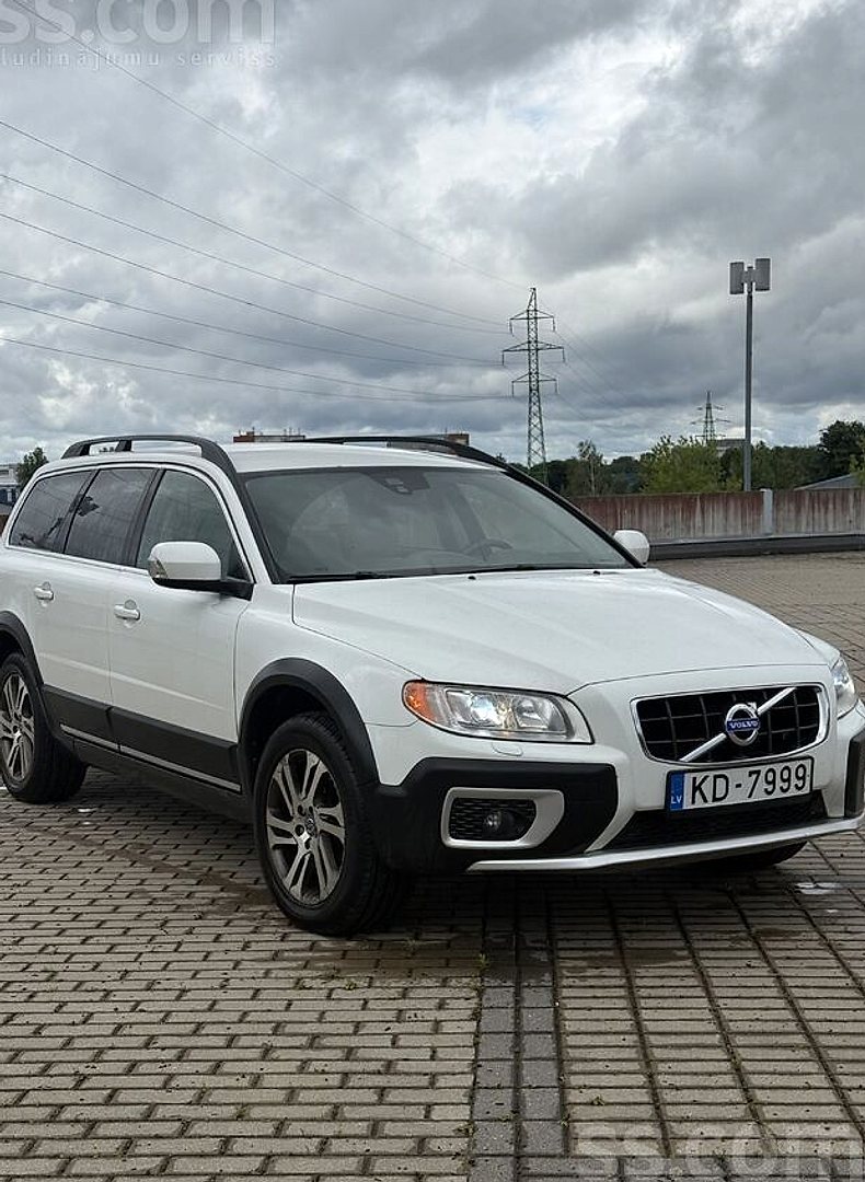 Volvo XC 70, 2013. gads