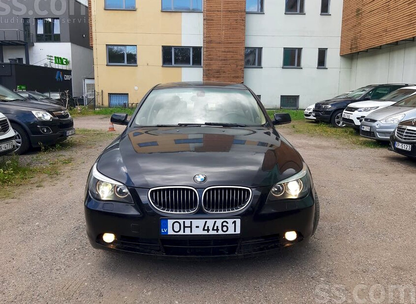 BMW 530 — foto 2