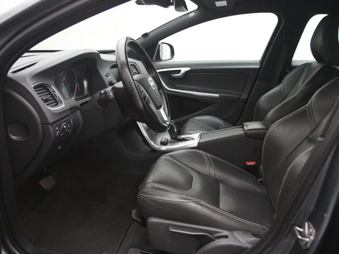 Volvo V60 — foto 5