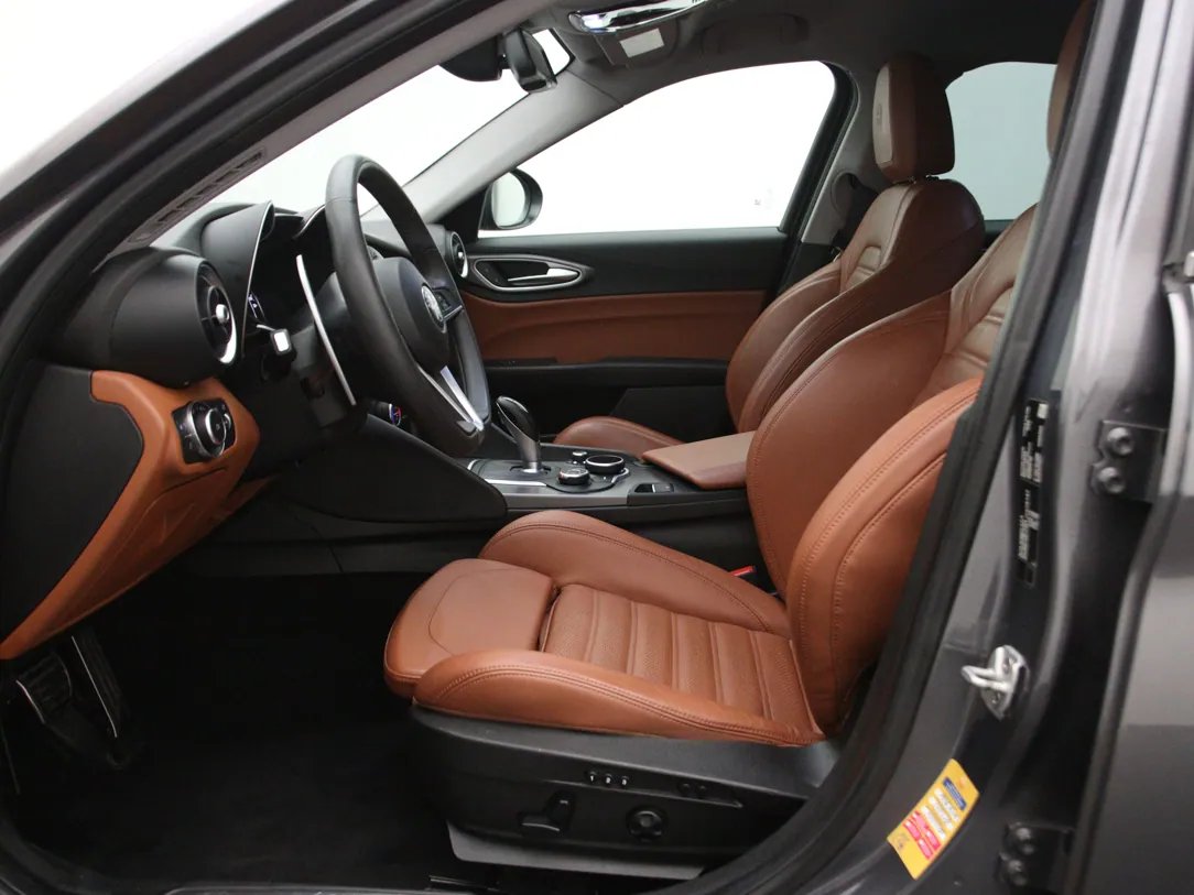 ALFA ROMEO Giulia — foto 5