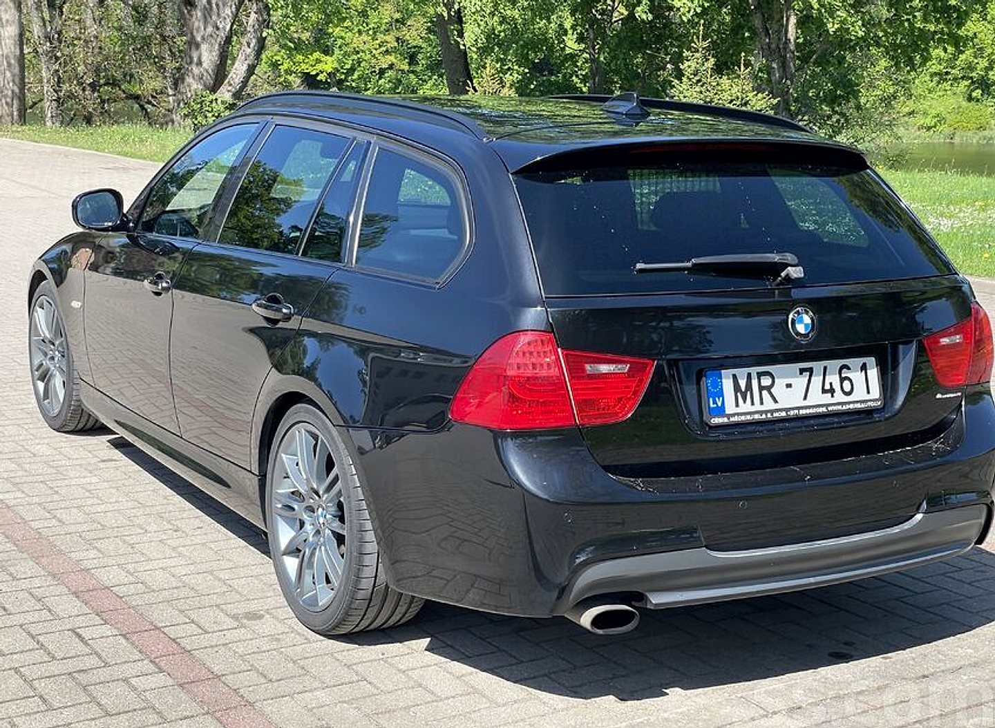 BMW 320 — foto 3