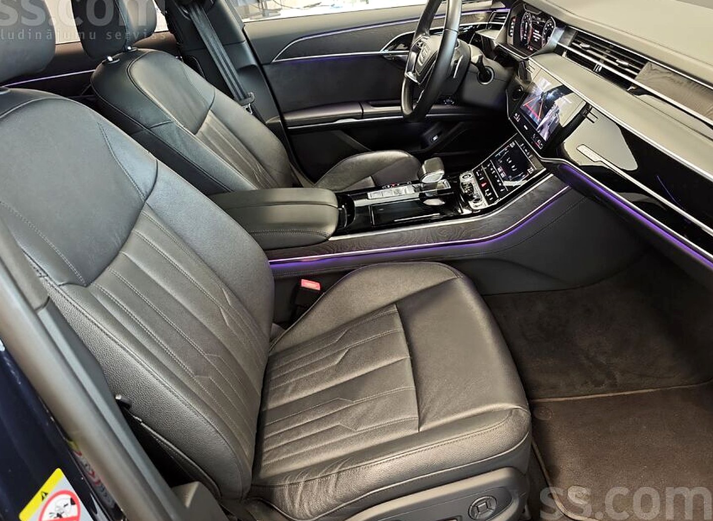Audi A8 — foto 6