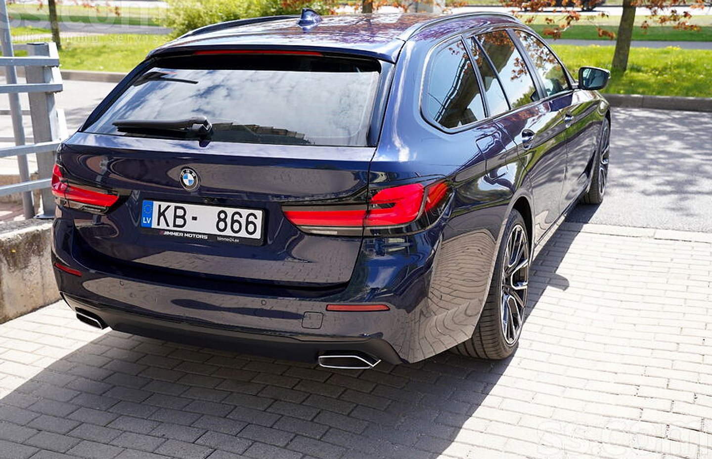 BMW 530 — foto 3