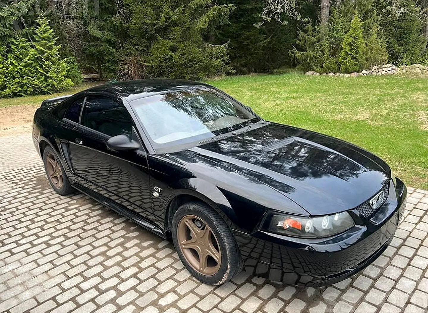 Ford Mustang, 2000. gads