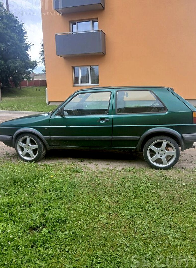 Volkswagen Golf 2