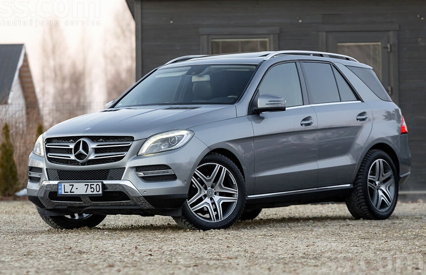 Mercedes-Benz ML350 — foto 4