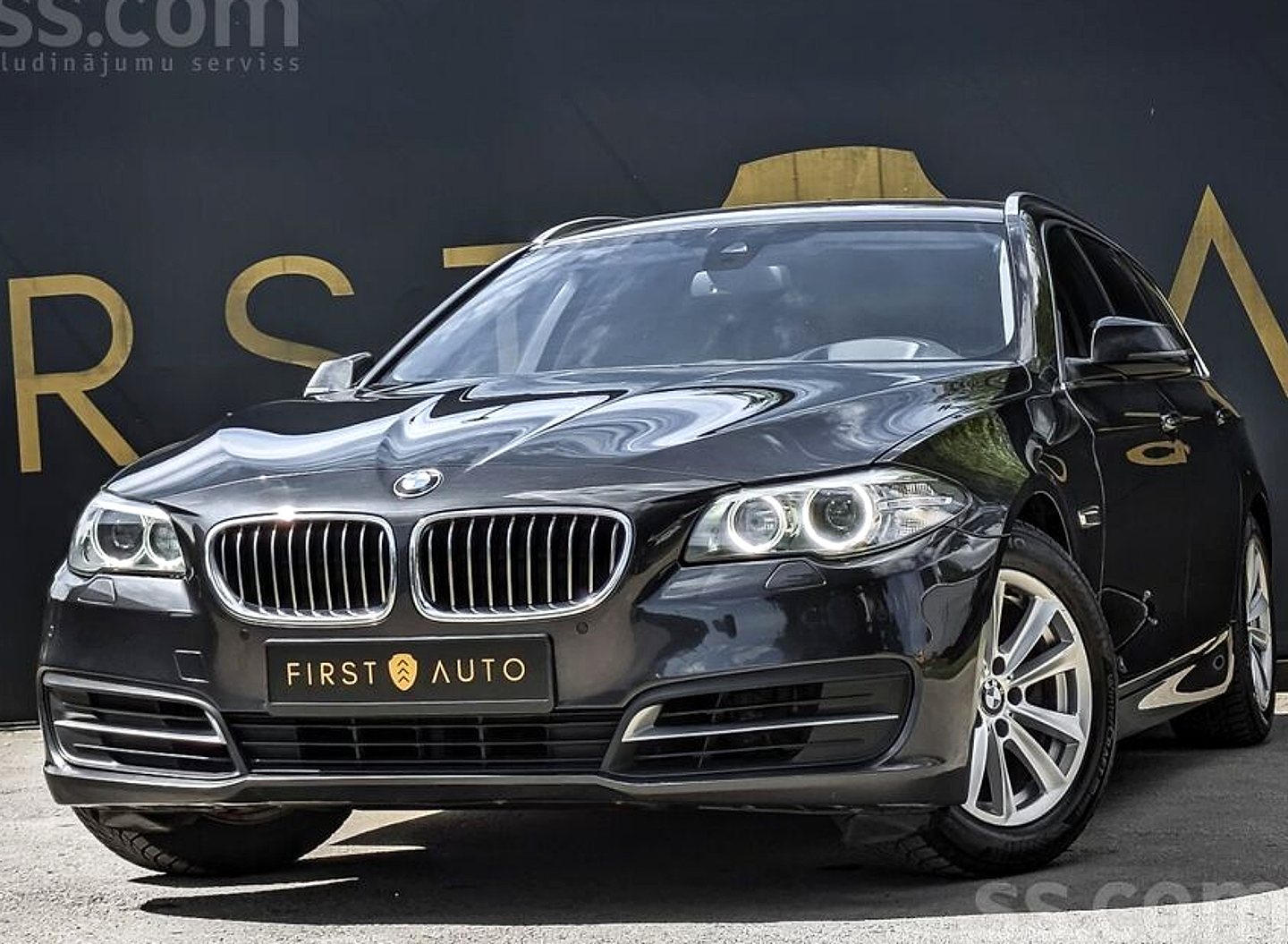 BMW 520 — foto 2
