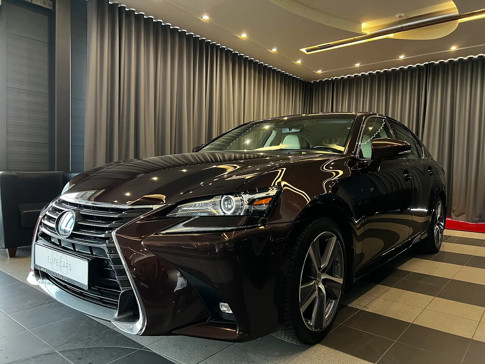 Lexus GS 300H, 2018. gads