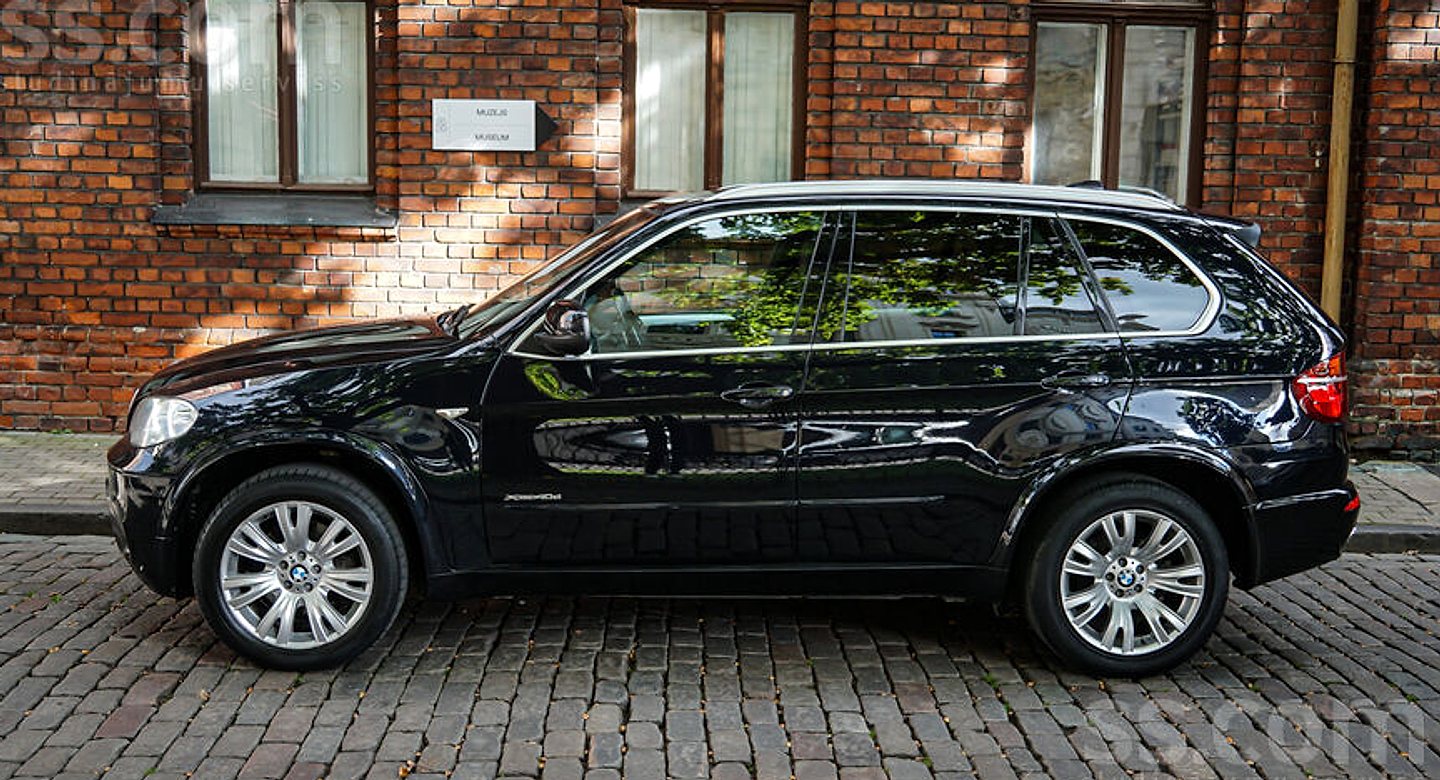 BMW X5 — foto 2
