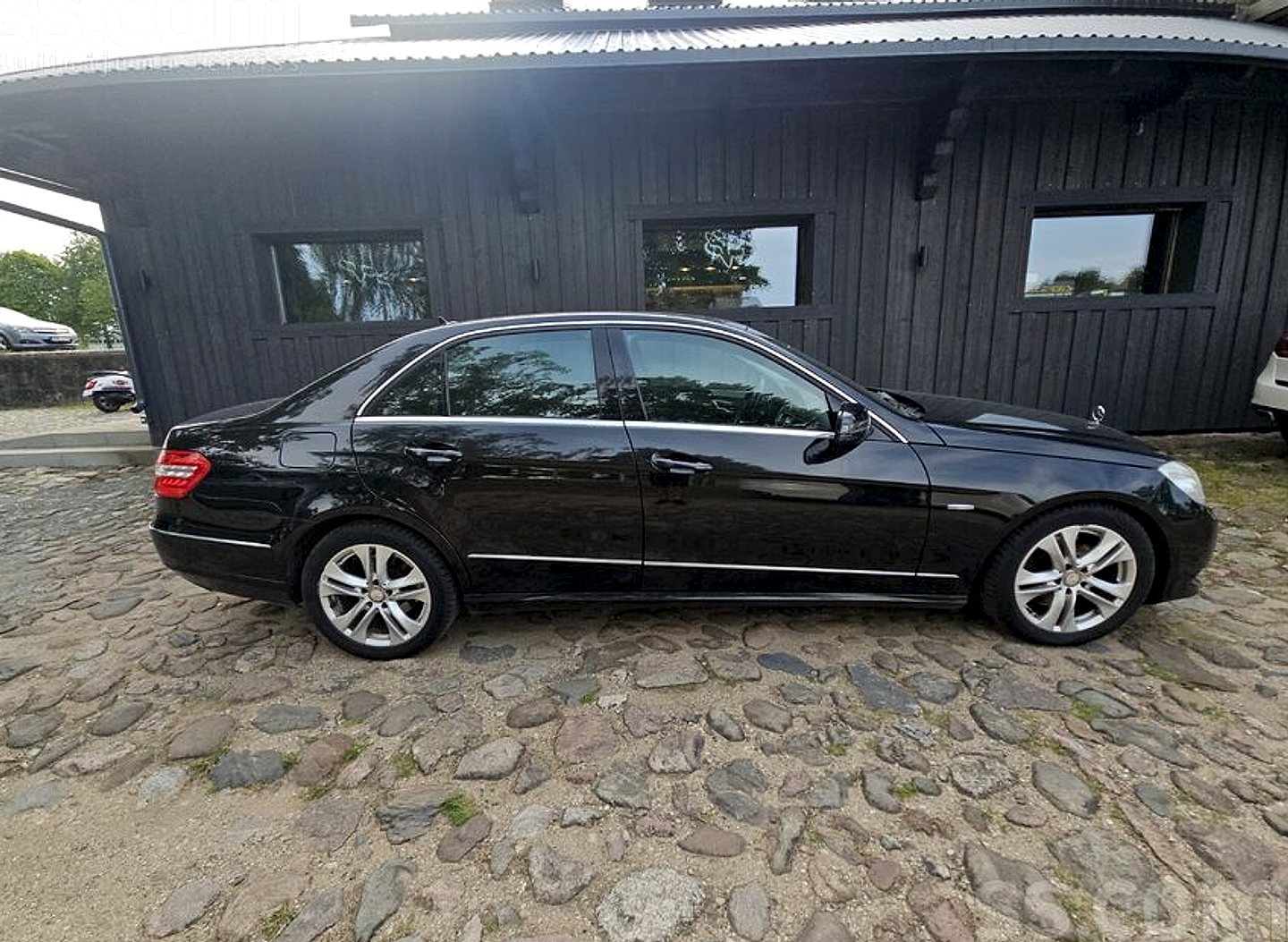 Mercedes-Benz E250 — foto 4