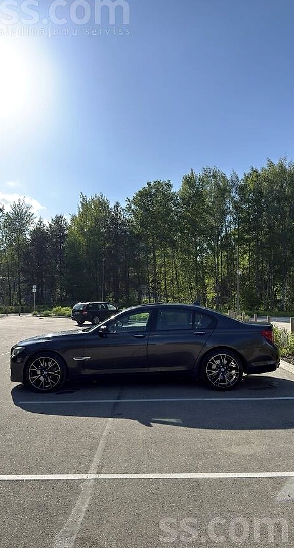 BMW 730 — foto 2