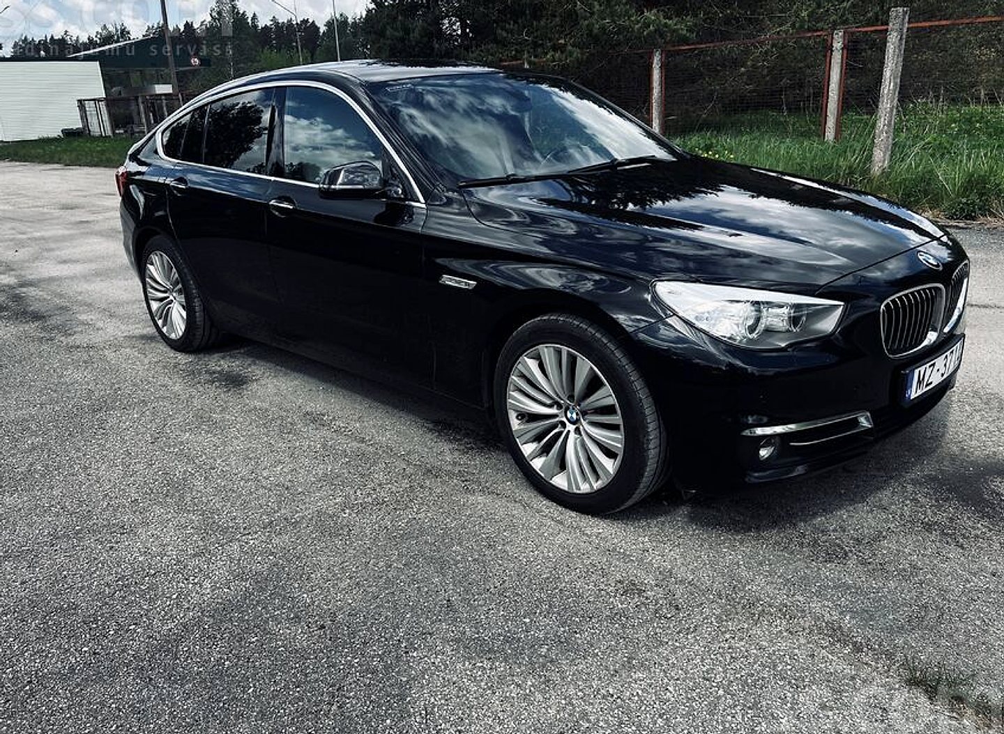 BMW 530 — foto 2