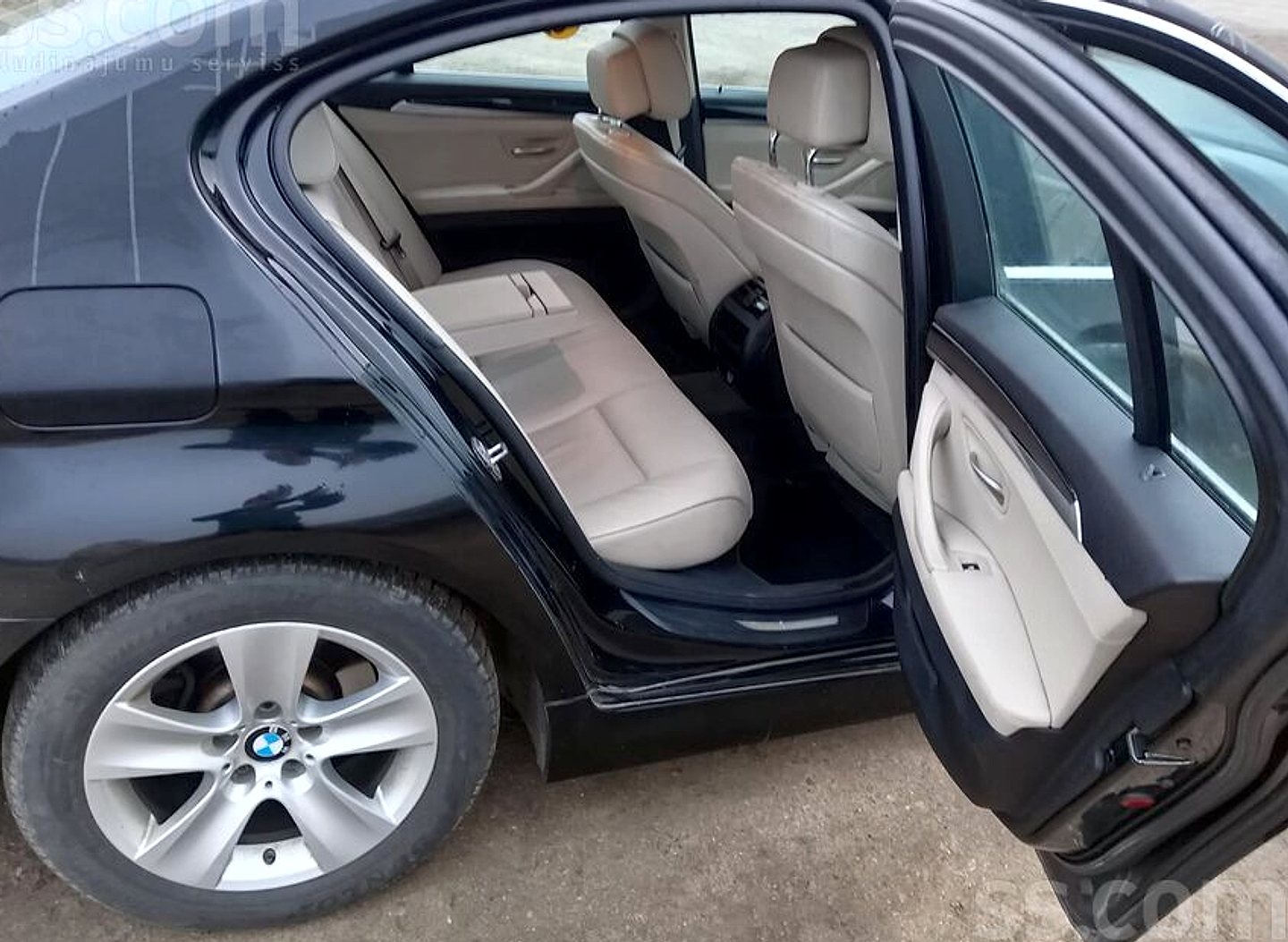 BMW 520 — foto 5