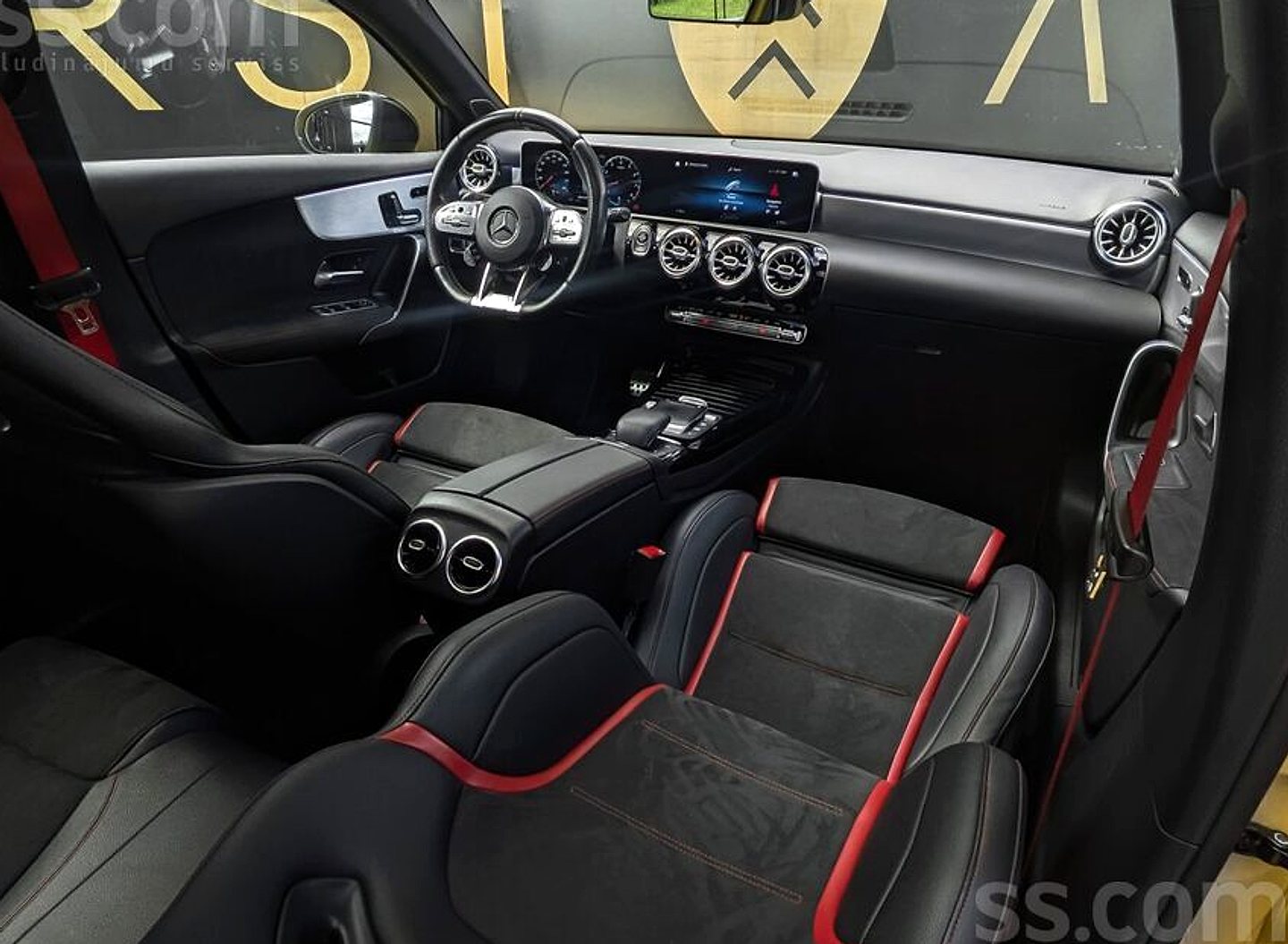 Mercedes-Benz A45 AMG — foto 4